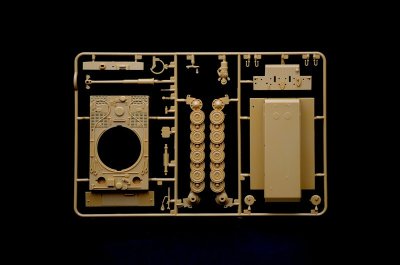 Zoom bild av Pz. kpfw. VI Tiger I Ausf. E 1/56 Italeri