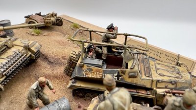 Zoom bild av SdKfz 250/3 & SdKfz 251/3 Funkpanzerwagen