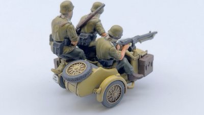 Zoom bild av R75 with Sidecar - North African Campaign
