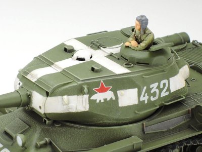 Zoom bild av Russian Heavy Tank JS-2 Model 1944 ChKZ 1/48 Tamiya