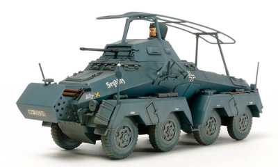 Zoom bild av 8-Wheeled Heavy Armored Car Sd.Kfz.232 1/48 Tamiya