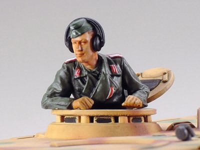 Zoom bild av German Heavy Tank Destroyer Elefant 1/48 Tamiya