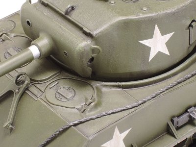Zoom bild av U.S. Medium Tank M4A3E8 Sherman Easy Eight 1/48 Tamiya