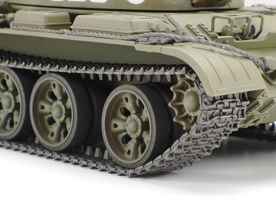 Zoom bild av Russian Medium Tank T-55 1/48 Tamiya