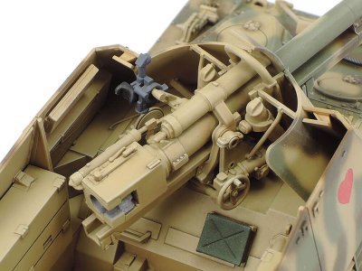 Zoom bild av German Self-Propelled Heavy Anti-Tank Gun Nashorn 1/48 Tamiya