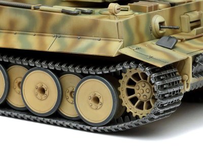 Zoom bild av German Heavy Tank Tiger I Early Production (Eastern Front) 1/48 Tamiya