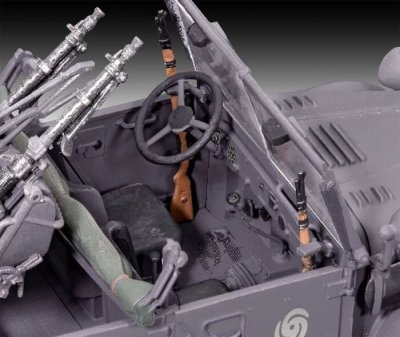 Zoom bild av le. gl. Einheits-PKW 4 1:35 Revell