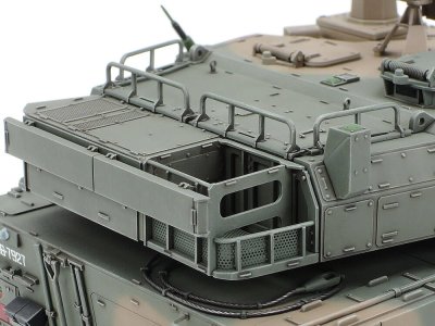 Zoom bild av Japan Ground Self Defense Force Type 16 Mobile Combat Vehicle C5 with Winch 1/35 Tamiya