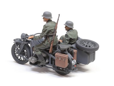 Zoom bild av 35384 German KS600 Motorcycle & Sidecar 1:35 Tamiya