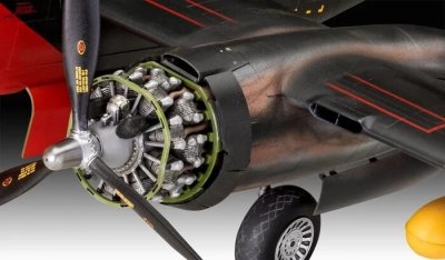 Zoom bild av B-26 Invader 1:48 Revell