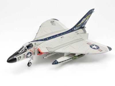 Zoom bild av Douglas F4D-1 Skyray™ 1/72 Tamiya