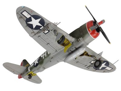 Zoom bild av Republic P-47D Thunderbolt® Razorback 1/72 Tamiya
