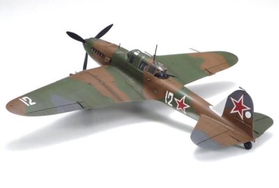 Zoom bild av Ilyushin IL-2 Shturmovik 1/72 Tamiya
