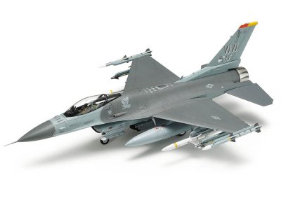 Zoom bild av Lockheed Martin® F-16®CJ [BLOCK50] Fighting Falcon® w/full equipment 1/72 Tamiya