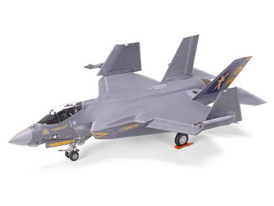 Zoom bild av Lockheed Martin® F-35®C Lightning II® 1/72 Tamiya