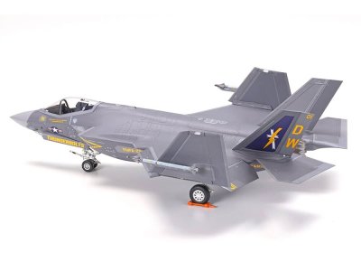 Zoom bild av Lockheed Martin® F-35®C Lightning II® 1/72 Tamiya