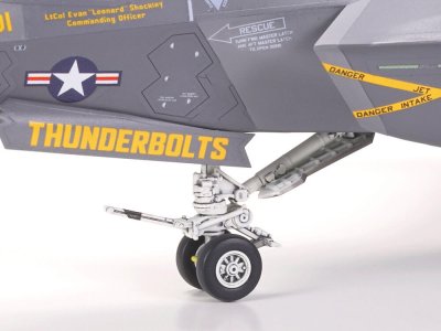 Zoom bild av Lockheed Martin® F-35®C Lightning II® 1/72 Tamiya