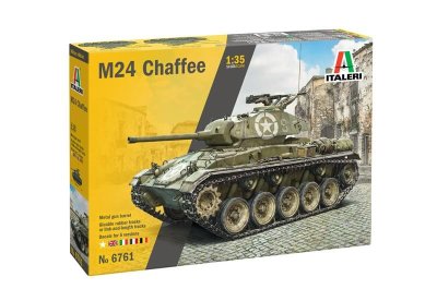 Zoom bild av 6761 M24 Chaffee 1:35 Italeri