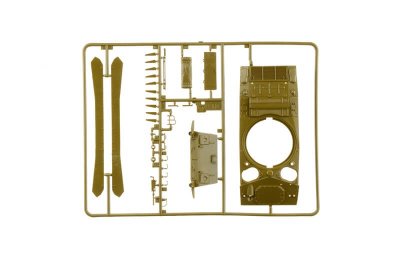 Zoom bild av 6761 M24 Chaffee 1/35 Italeri