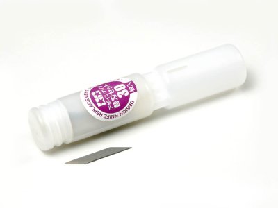 Zoom bild av 74074 Design Knife Replacement Blade (30pcs.) Tamiya