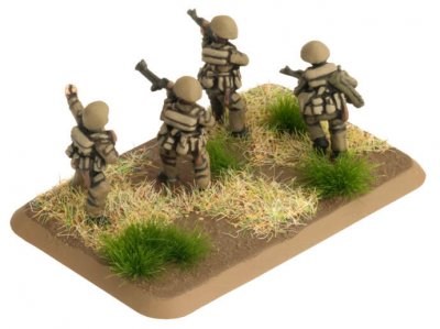 Zoom bild av East German Mot-Schutzen Platoon